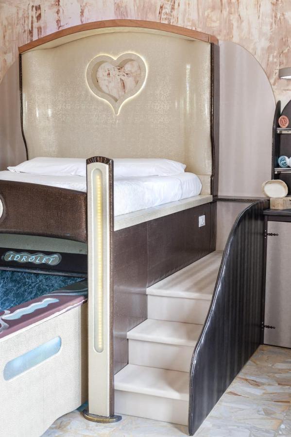 Spa B&B Roma D'Autore Il Nido D'Amore Екстериор снимка